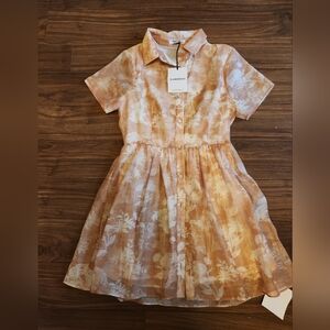 Tan white floral dress NWT